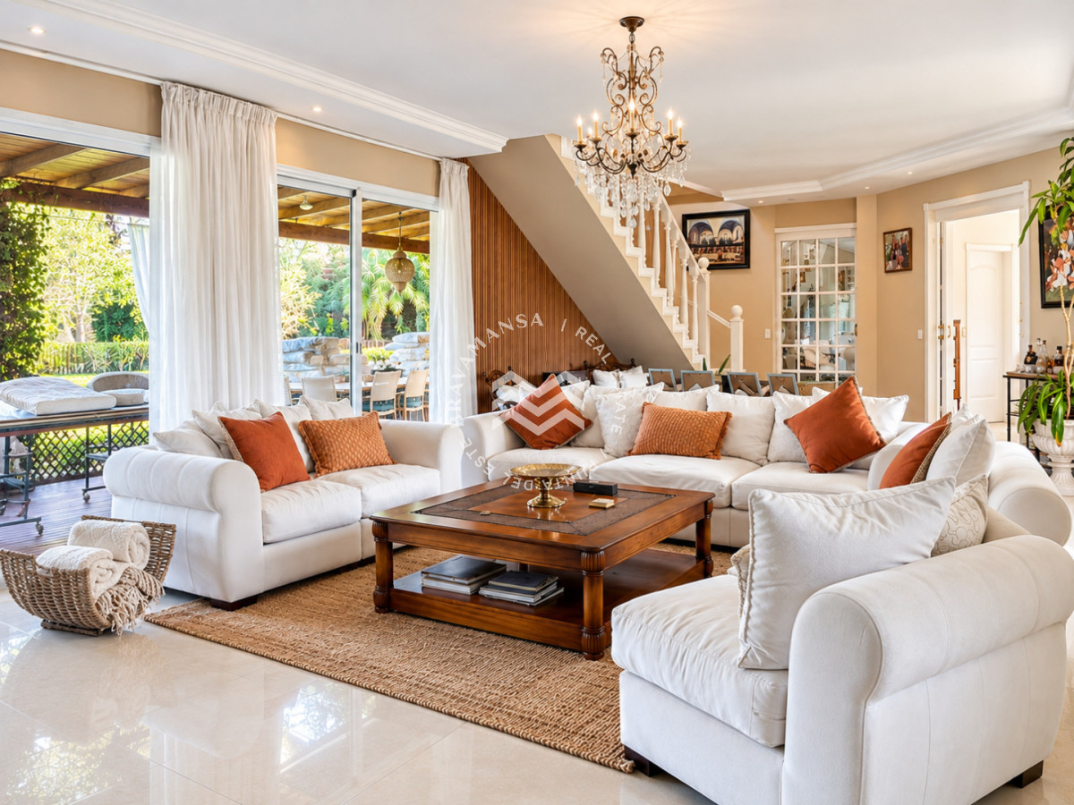 Casa ID.949 - Excelente Casa de 5 Dormitorios en Barrio Privado La Arbolada, Punta del Este