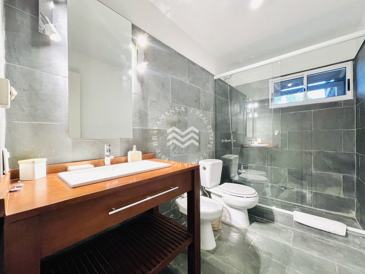 Casa ID.516 - Excelente Casa de 5 Dormitorios en Manantiales, Punta del Este
