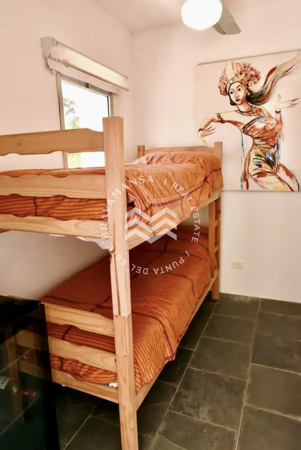 Casa ID.513 - Excelente Casa de 4 Dormitorios y Piscina en Manantiales, Punta del Este