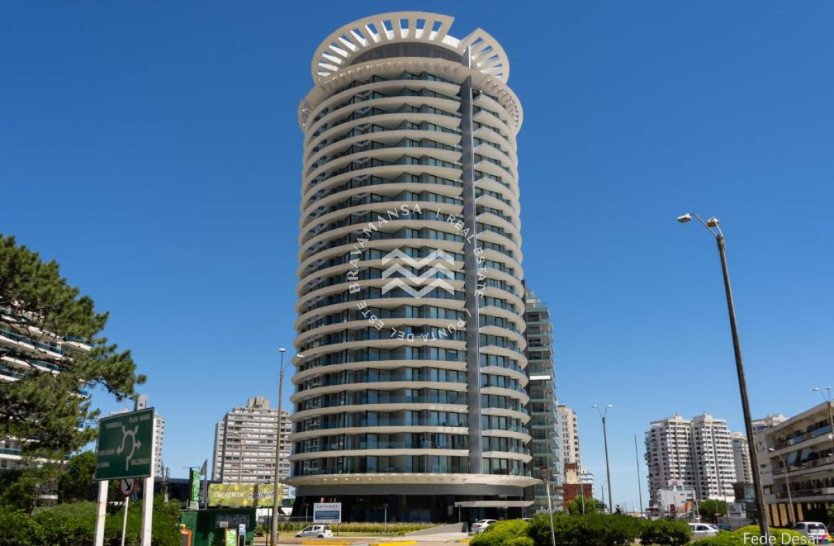 Apartamento ID.501 - Apartamento de 1 Dormitorio en edificio Artower, Sin Muebles, Alquiler Anual. Punta del Este