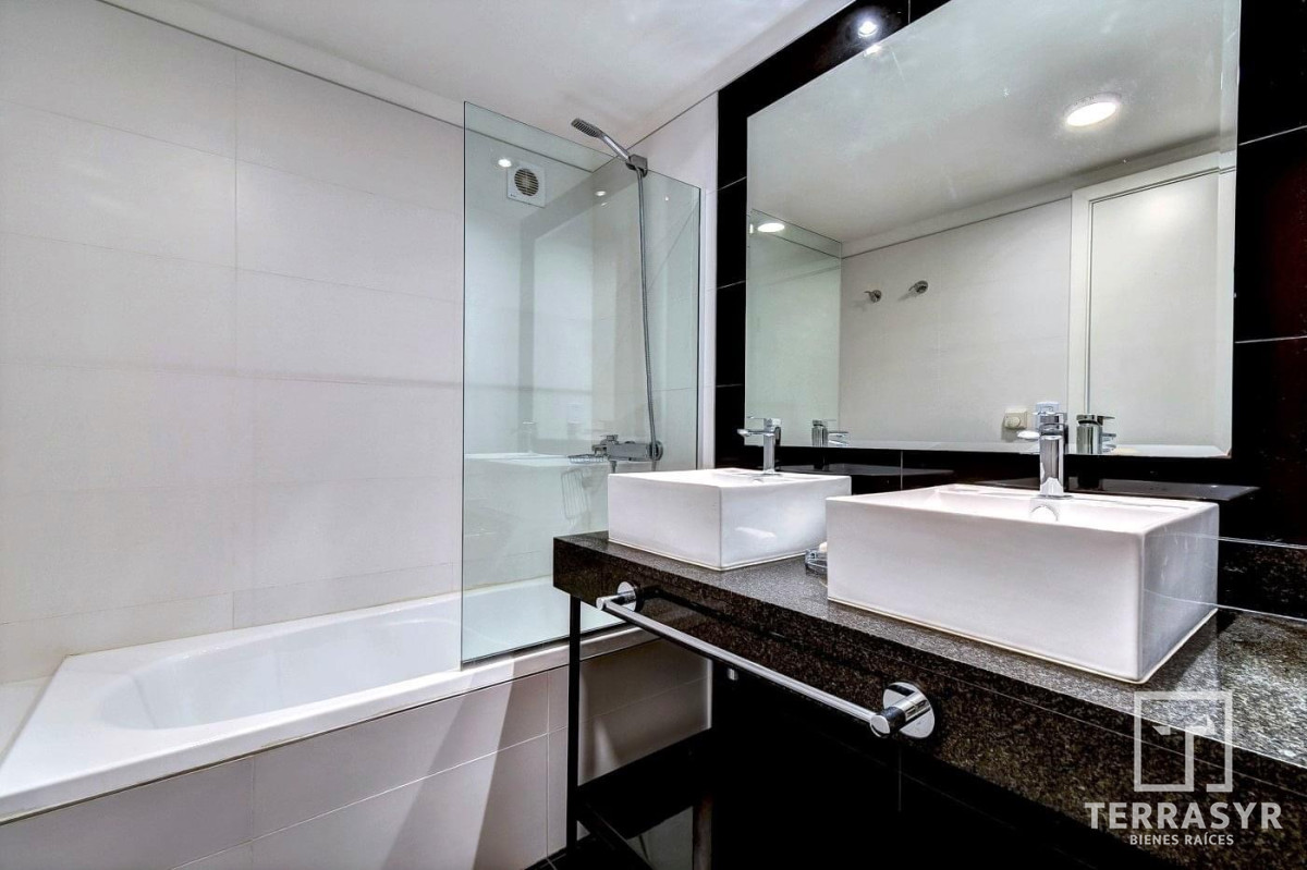 Apartamento ID.69 - Alquiler invernal y temporal de apartamento de dos dormitorios en edificio Art Tower, La Pastora, Punta del Este