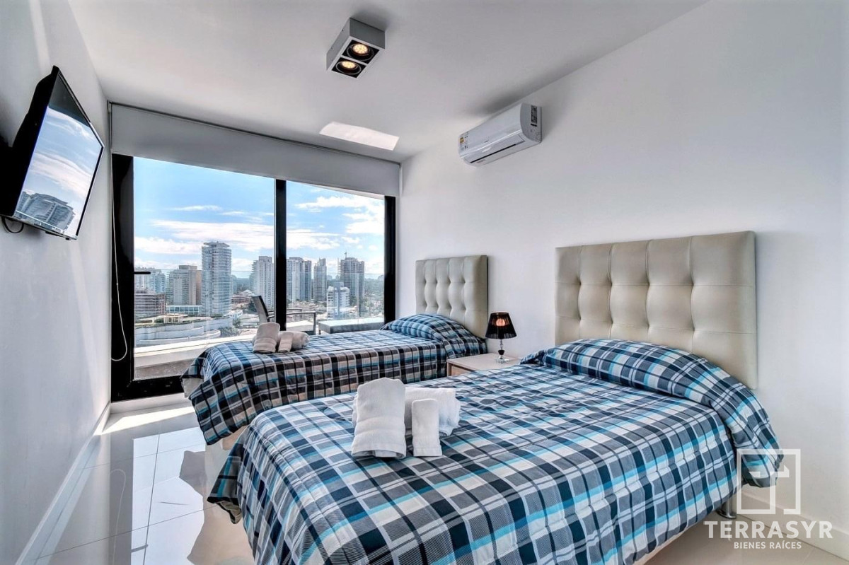 Apartamento ID.69 - Alquiler invernal y temporal de apartamento de dos dormitorios en edificio Art Tower, La Pastora, Punta del Este