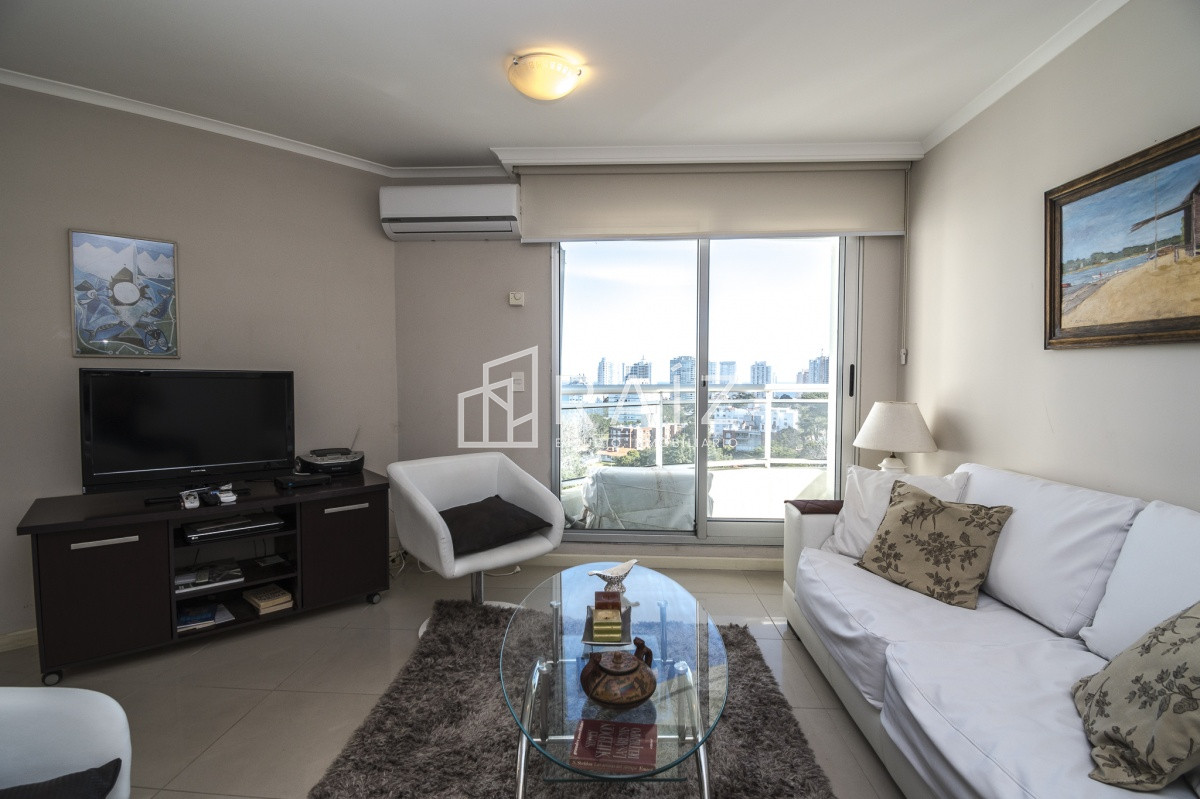 Apartamento ID.10833 - Oportunidad en Venta! Apartamento de 2 Dormitorios en Ocean Drive, Punta del Este