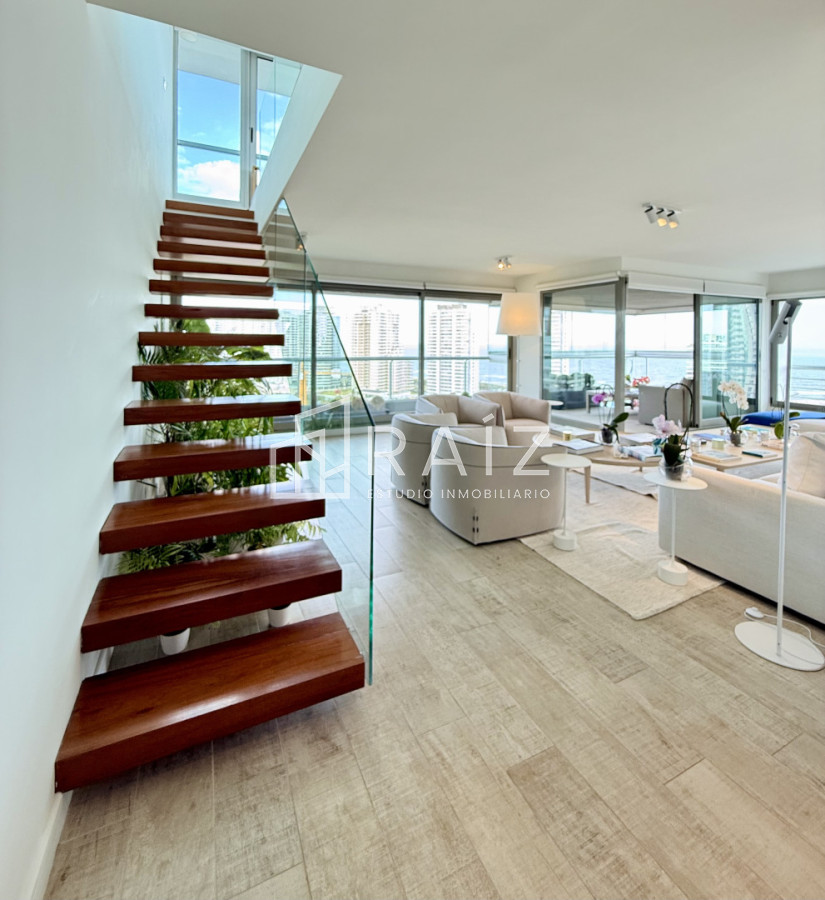 Apartamento ID.11806 - Venta apartamento Penthouse 3 dormitorios playa brava