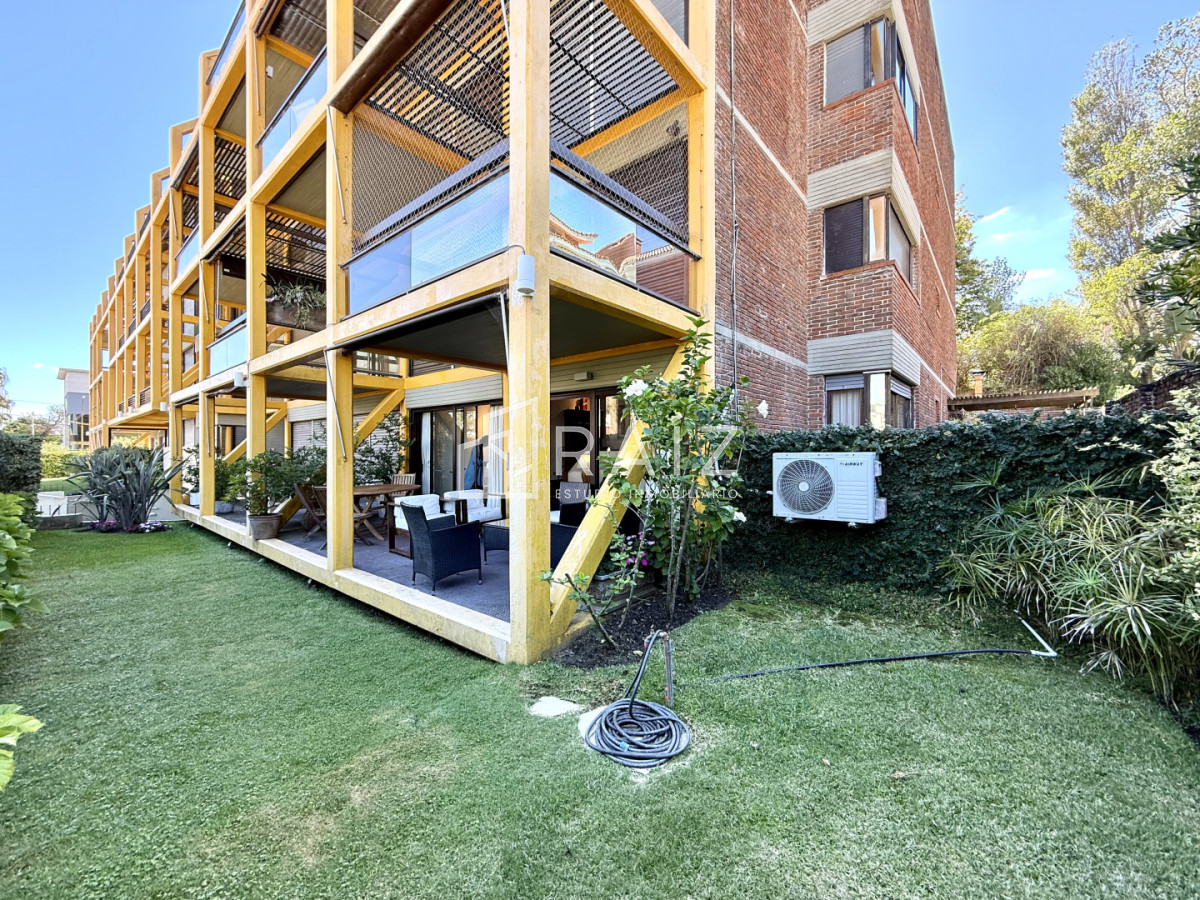 Apartamento ID.12116 - APARTAMENTO EN VENTA 3 DORMITORIOS PENINSULA