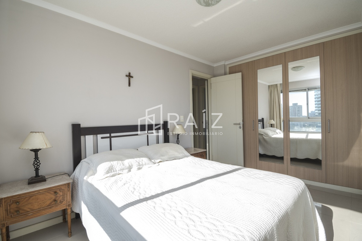 Apartamento ID.10833 - Oportunidad en Venta! Apartamento de 2 Dormitorios en Ocean Drive, Punta del Este