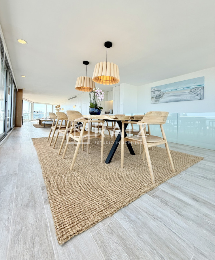 Apartamento ID.11806 - Venta apartamento Penthouse 3 dormitorios playa brava