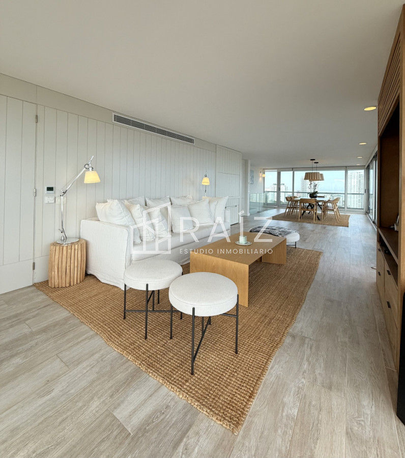 Apartamento ID.11806 - Venta apartamento Penthouse 3 dormitorios playa brava