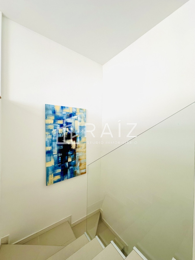 Apartamento ID.11585 - Penthouse 4 dormitorios más dependencia de servicio Playa Brava, Punta del Este