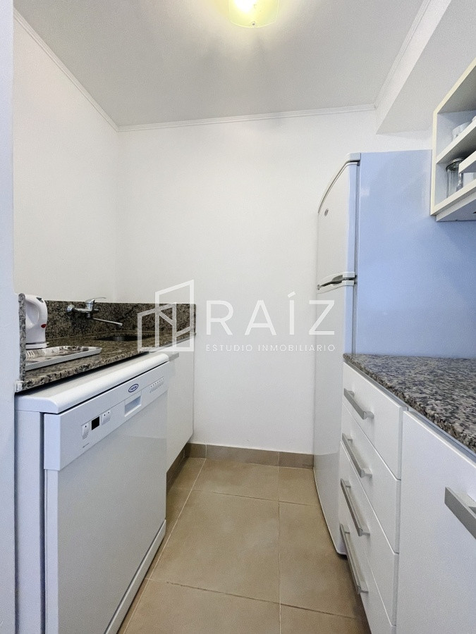 Apartamento ID.9446 - Apartamento de un dormitorio con parrillero y jardin en Venta y Alquiler, Punta Ballena