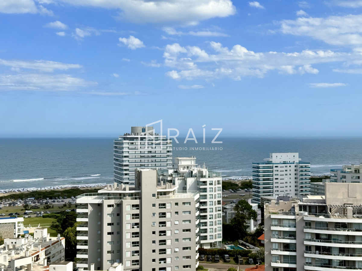 Apartamento ID.11806 - Venta apartamento Penthouse 3 dormitorios playa brava