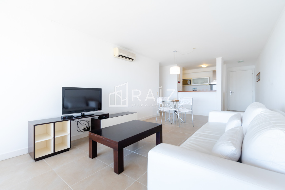 Apartamento ID.9446 - Apartamento de un dormitorio con parrillero y jardin en Venta y Alquiler, Punta Ballena