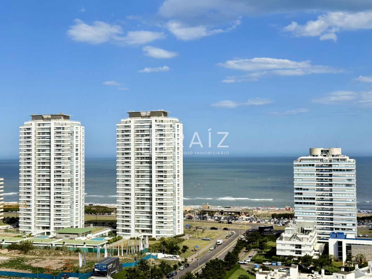 Apartamento ID.11806 - Venta apartamento Penthouse 3 dormitorios playa brava