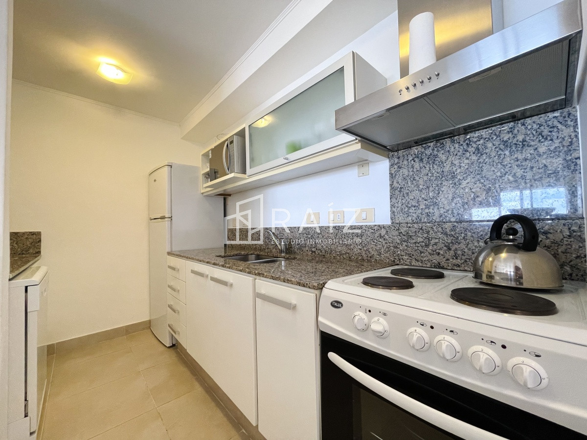 Apartamento ID.9446 - Apartamento de un dormitorio con parrillero y jardin en Venta y Alquiler, Punta Ballena