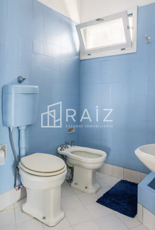 Casa ID.12360 - CASA VENTA 5 DORMITORIOS Y DEPENDENCIA PENINSULA