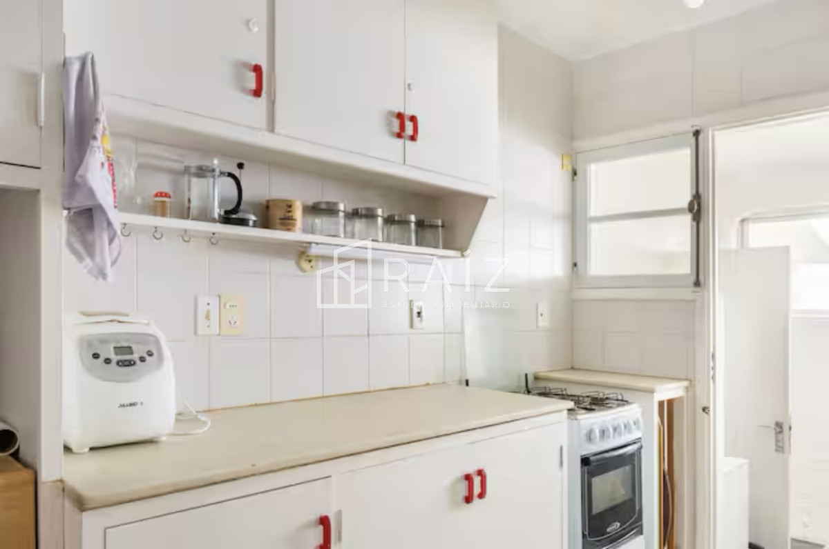 Casa ID.12360 - CASA VENTA 5 DORMITORIOS Y DEPENDENCIA PENINSULA