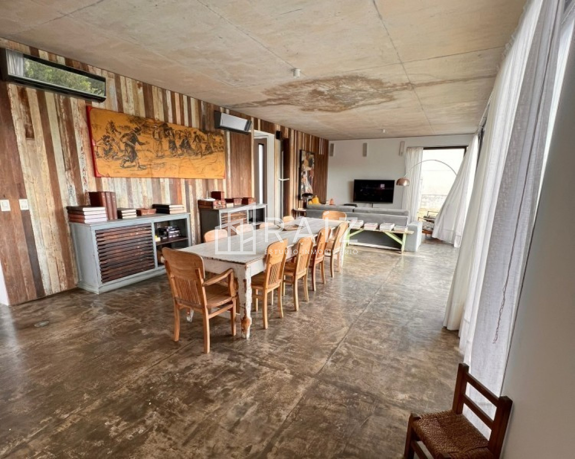 Casa ID.11271 - Venta casa 5 dormitorios en suite, Punta Piedras