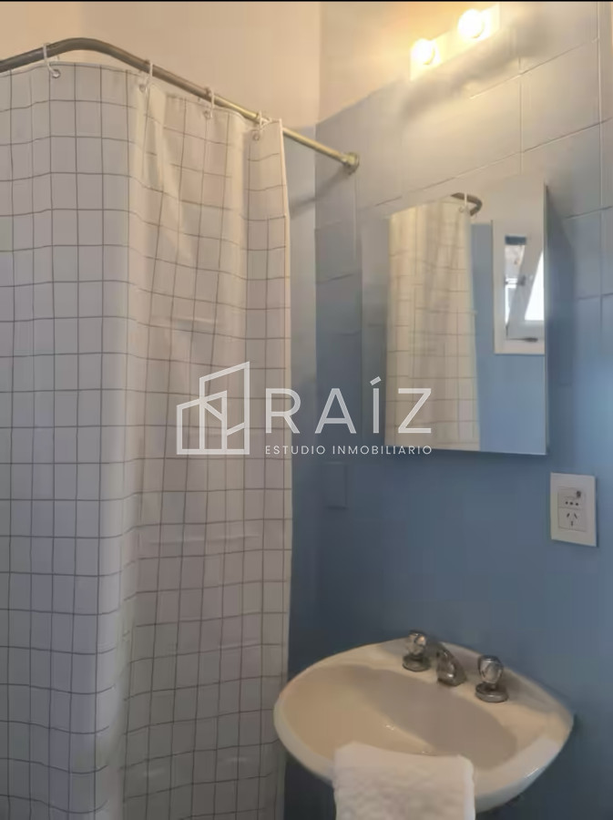 Casa ID.12360 - CASA VENTA 5 DORMITORIOS Y DEPENDENCIA PENINSULA