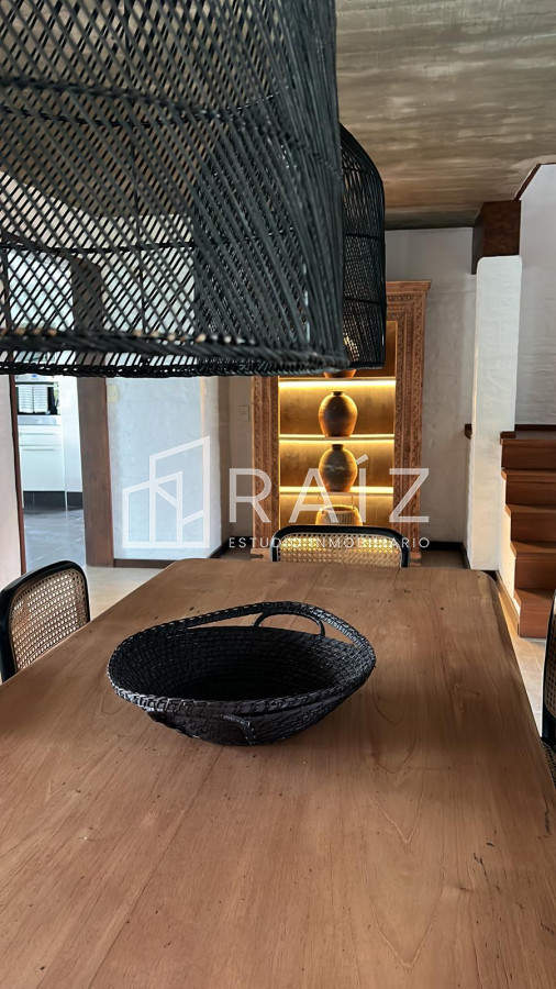 Casa ID.11913 - VENTA CASA 4 4 DORMITORIOS + DEPENDENCIA JOSE IGNACIO