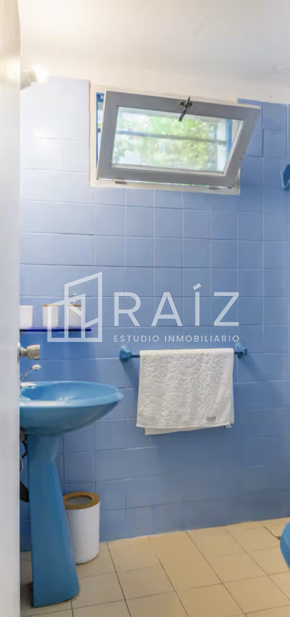 Casa ID.12360 - CASA VENTA 5 DORMITORIOS Y DEPENDENCIA PENINSULA