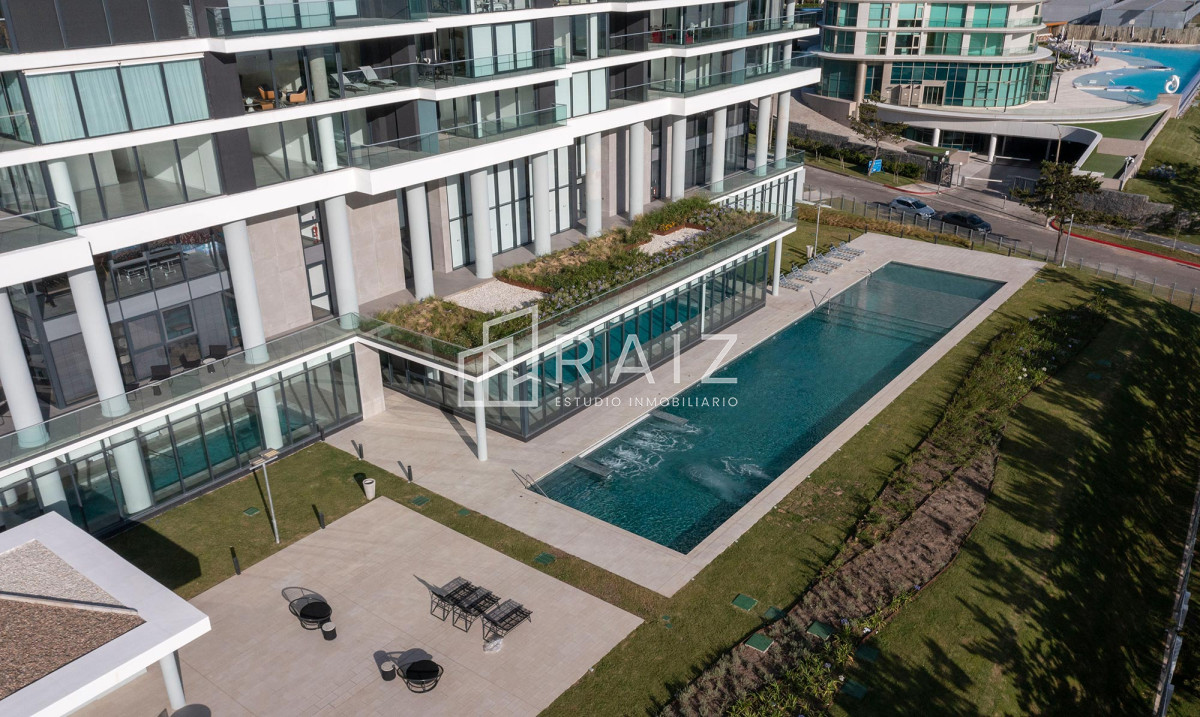 Apartamento ID.7705 - Alquiler temporario de fabuloso departamento de dos dormitorios en Torre Venetian sobre Playa Mansa