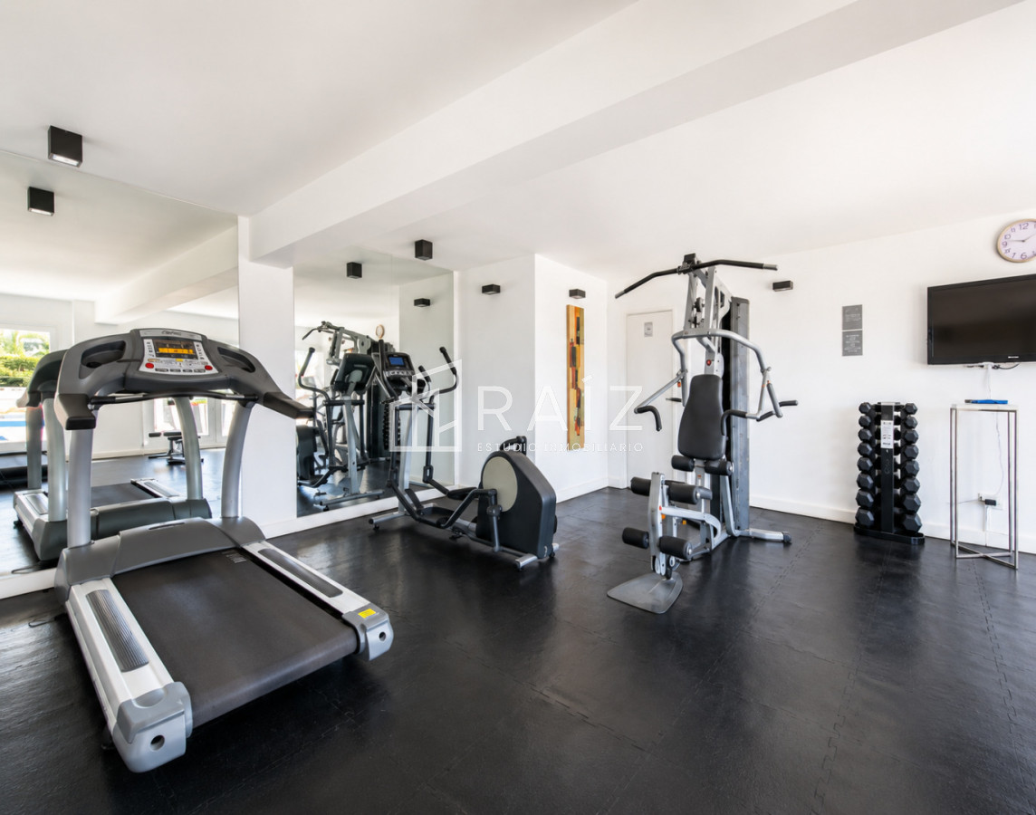Apartamento ID.10824 - Venta de apartamento de 1 Dormitorio en el corazón de la Península, Punta del Este