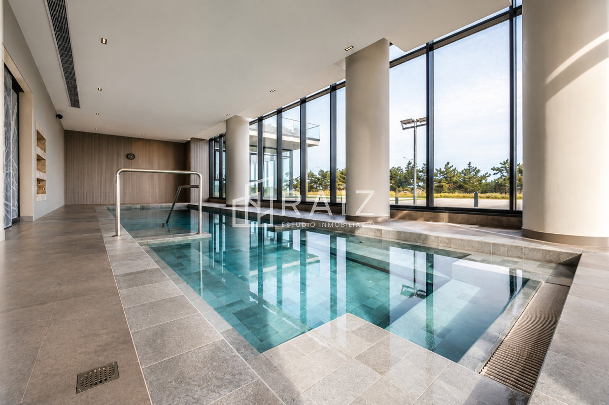 Apartamento ID.7705 - Alquiler temporario de fabuloso departamento de dos dormitorios en Torre Venetian sobre Playa Mansa