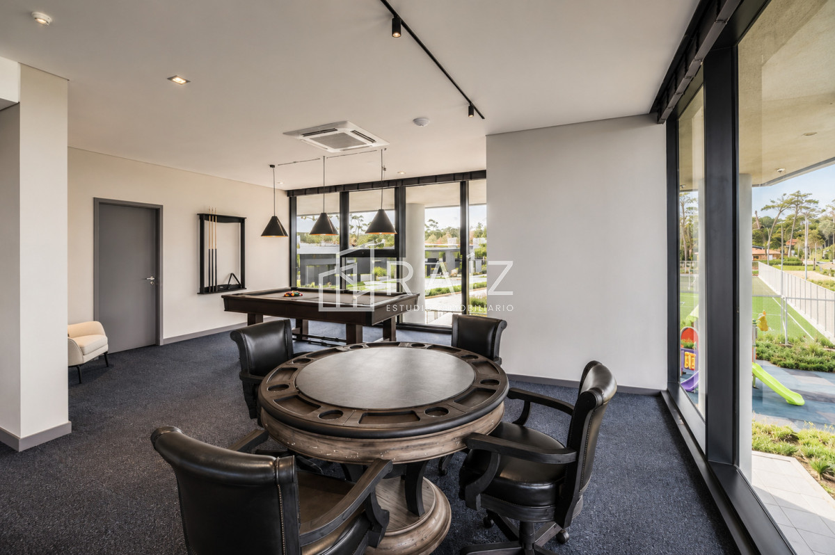 Apartamento ID.7705 - Alquiler temporario de fabuloso departamento de dos dormitorios en Torre Venetian sobre Playa Mansa