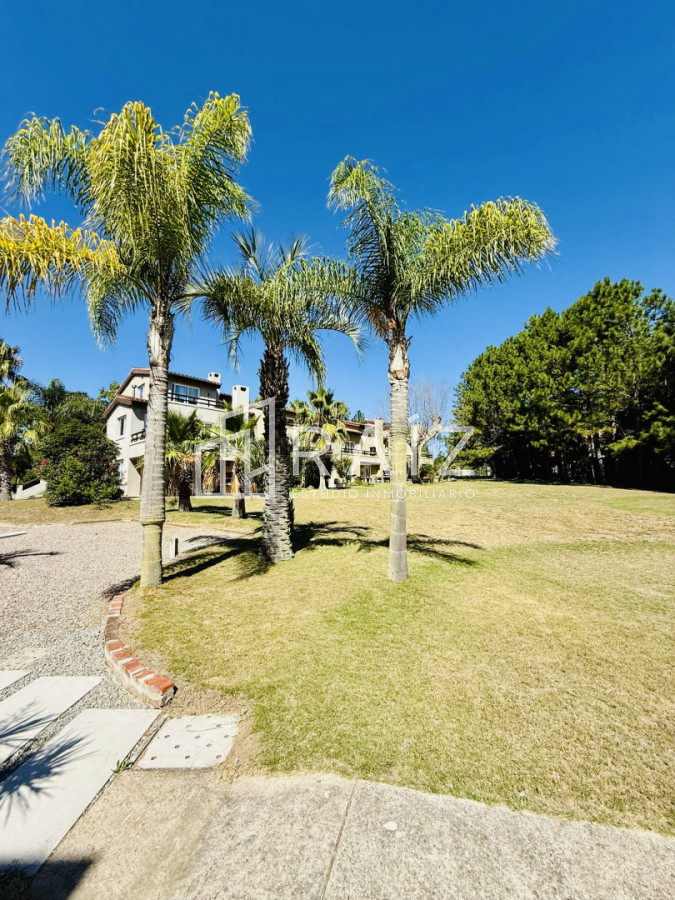 Apartamento ID.12283 - Alquiler anual o invernal de Apartamento Dúplex con Parrillero propio en Rincón del Indio