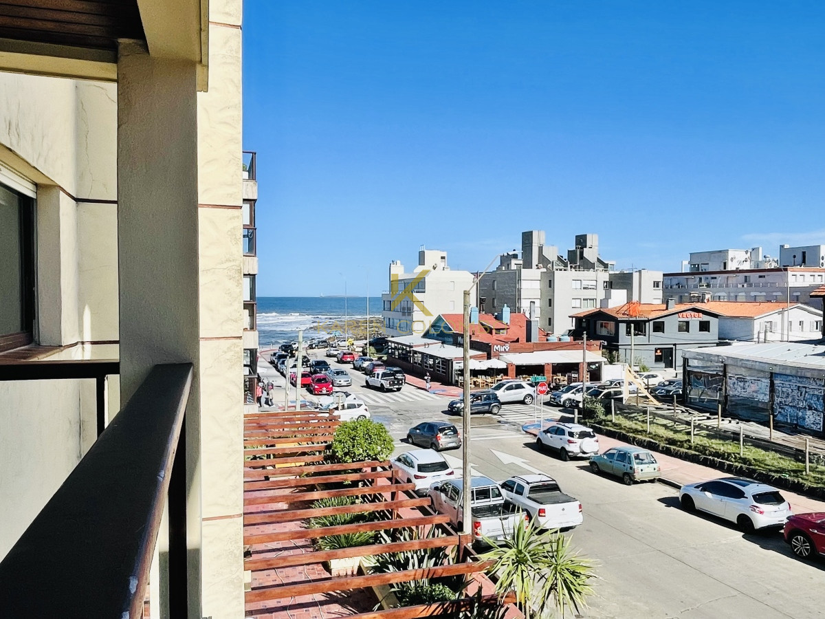 Apartamento ID.21094956 - Apartamento de 2 Dormitorios en playa El Emir, Punta del Este - Venta y Alquiler de Verano