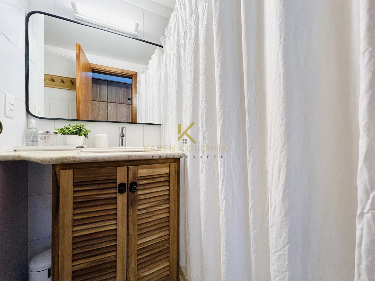 Apartamento ID.21094956 - Apartamento de 2 Dormitorios en playa El Emir, Punta del Este - Venta y Alquiler de Verano