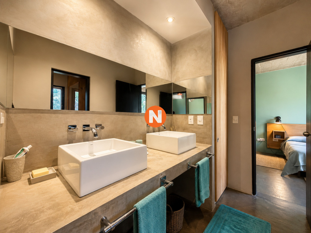 Casa Ref.220912 - Excelente Casa Minimalista en Barrio Privado, La Arbolada - Punta del Este