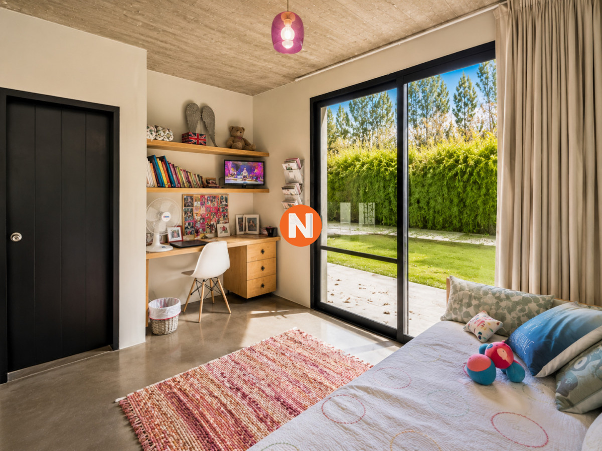Casa Ref.220912 - Excelente Casa Minimalista en Barrio Privado, La Arbolada - Punta del Este