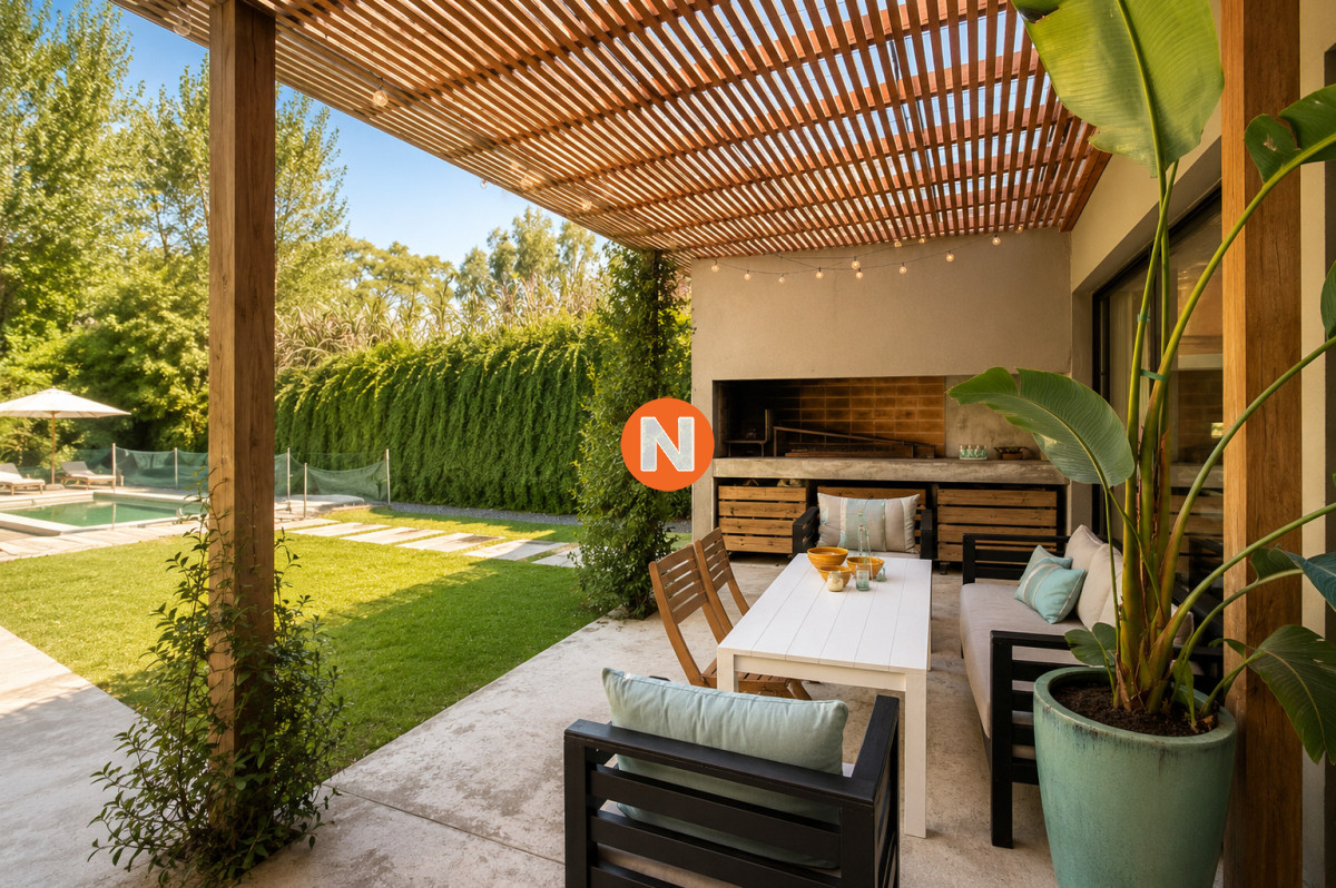Casa Ref.220912 - Excelente Casa Minimalista en Barrio Privado, La Arbolada - Punta del Este