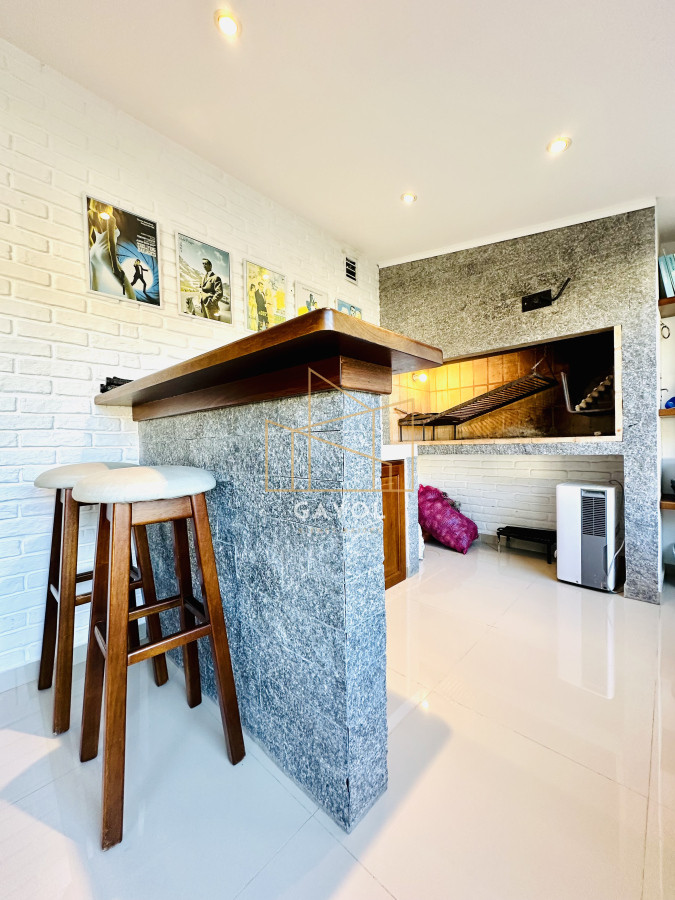 Casa ID.1394 - Espectacular Casa Moderna de 5 Dormitorios con Piscina Climatizada y Barbacoa en Alquiler de Temporada, Punta del Este