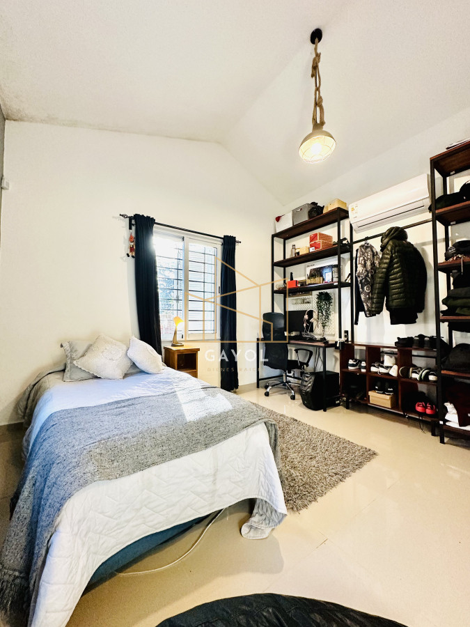 Casa ID.1394 - Espectacular Casa Moderna de 5 Dormitorios con Piscina Climatizada y Barbacoa en Alquiler de Temporada, Punta del Este