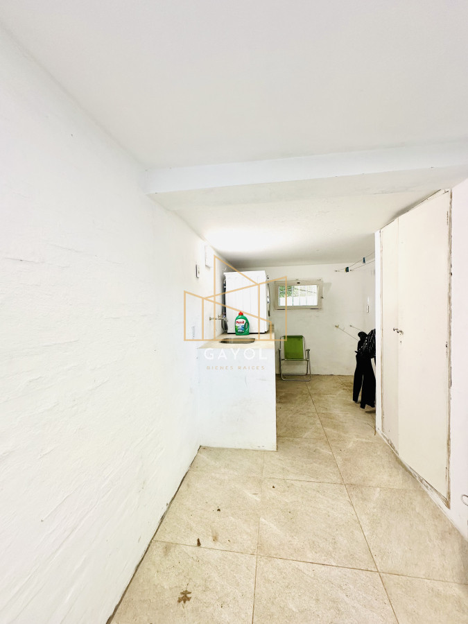 Casa ID.1394 - Espectacular Casa Moderna de 5 Dormitorios con Piscina Climatizada y Barbacoa en Alquiler de Temporada, Punta del Este