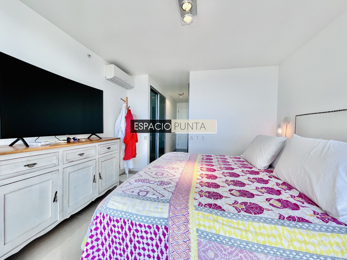 Apartamento ID.2294 -  Exclusivo Penthouse de 3 Dormitorios con Vistas panorámicas a Playa Brava, en Venta