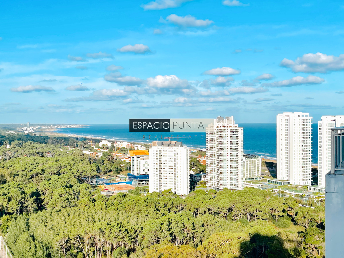 Apartamento ID.2294 -  Exclusivo Penthouse de 3 Dormitorios con Vistas panorámicas a Playa Brava, en Venta