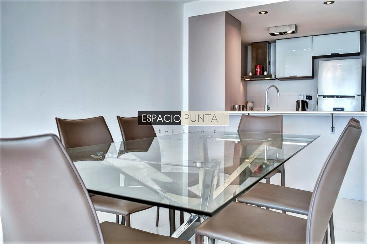 Apartamento ID.1281 - Venta de apartamento de dos dormitorios con dos baños moderna Torre, Art Tower, Punta del Este