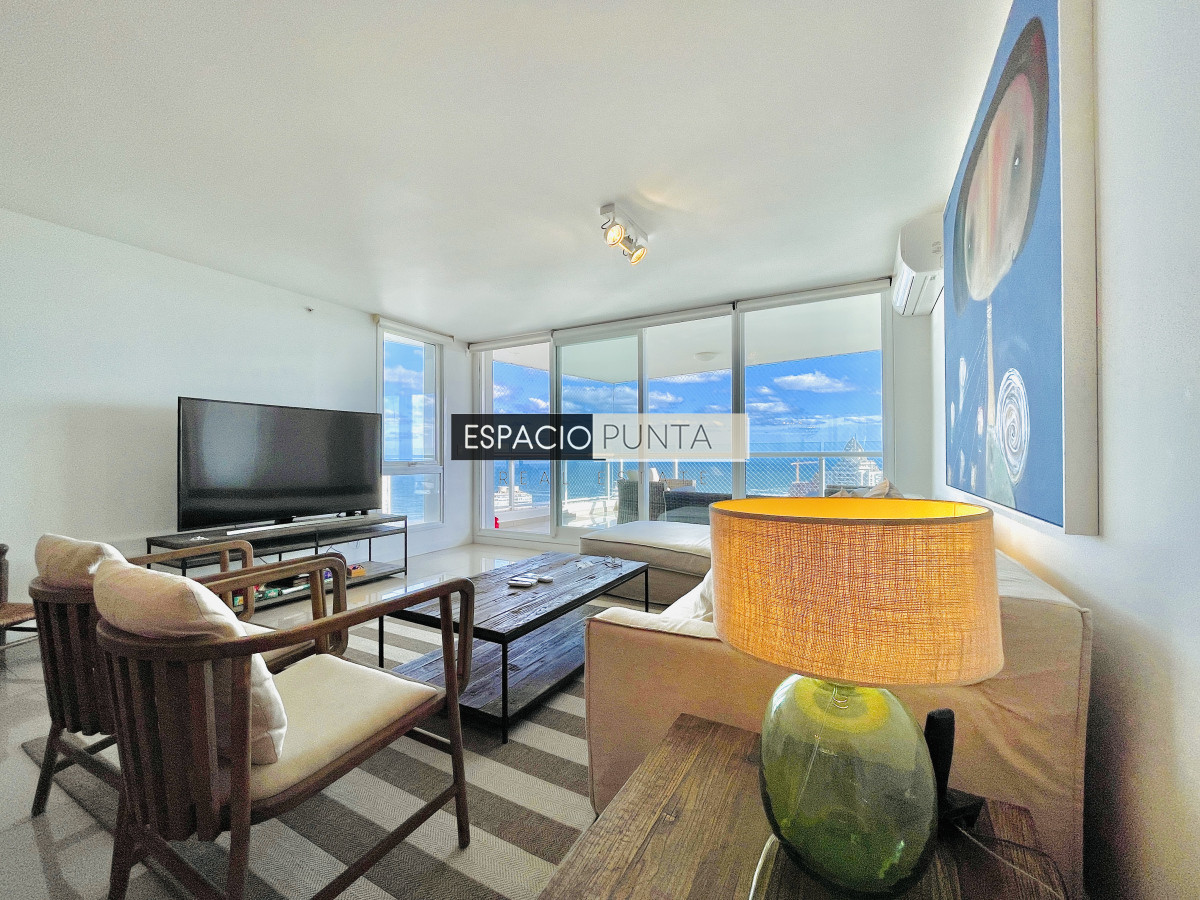 Apartamento ID.2294 -  Exclusivo Penthouse de 3 Dormitorios con Vistas panorámicas a Playa Brava, en Venta