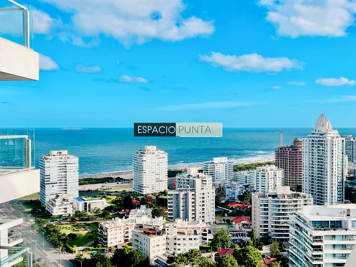 Apartamento ID.2294 -  Exclusivo Penthouse de 3 Dormitorios con Vistas panorámicas a Playa Brava, en Venta