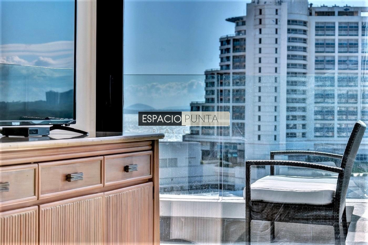 Apartamento ID.1280 - Venta y alquiler temporal de apartamento de dos dormitorios en edificio Art Tower, La Pastora, Punta del Este