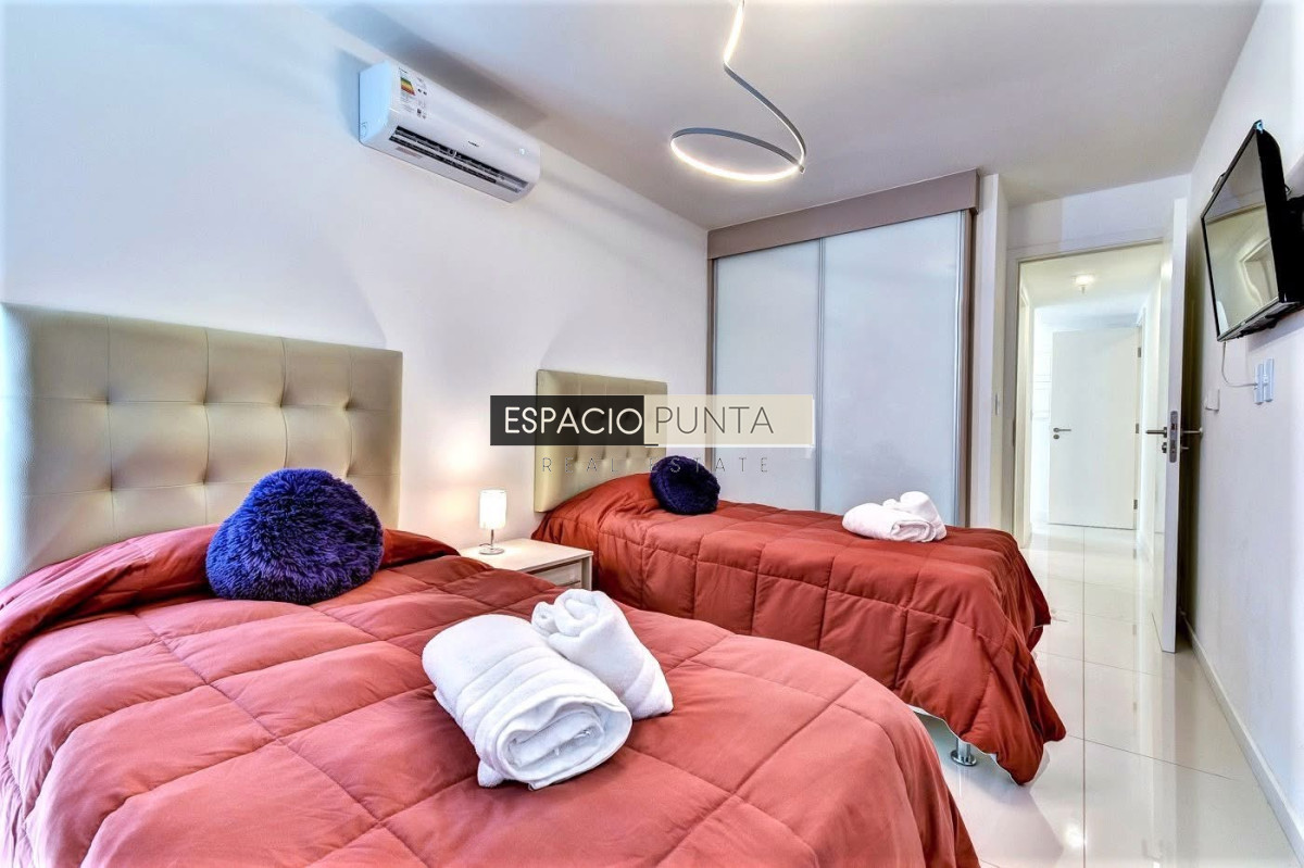 Apartamento ID.1281 - Venta de apartamento de dos dormitorios con dos baños moderna Torre, Art Tower, Punta del Este