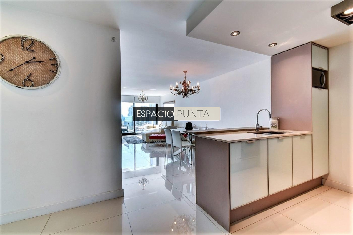 Apartamento ID.1280 - Venta y alquiler temporal de apartamento de dos dormitorios en edificio Art Tower, La Pastora, Punta del Este