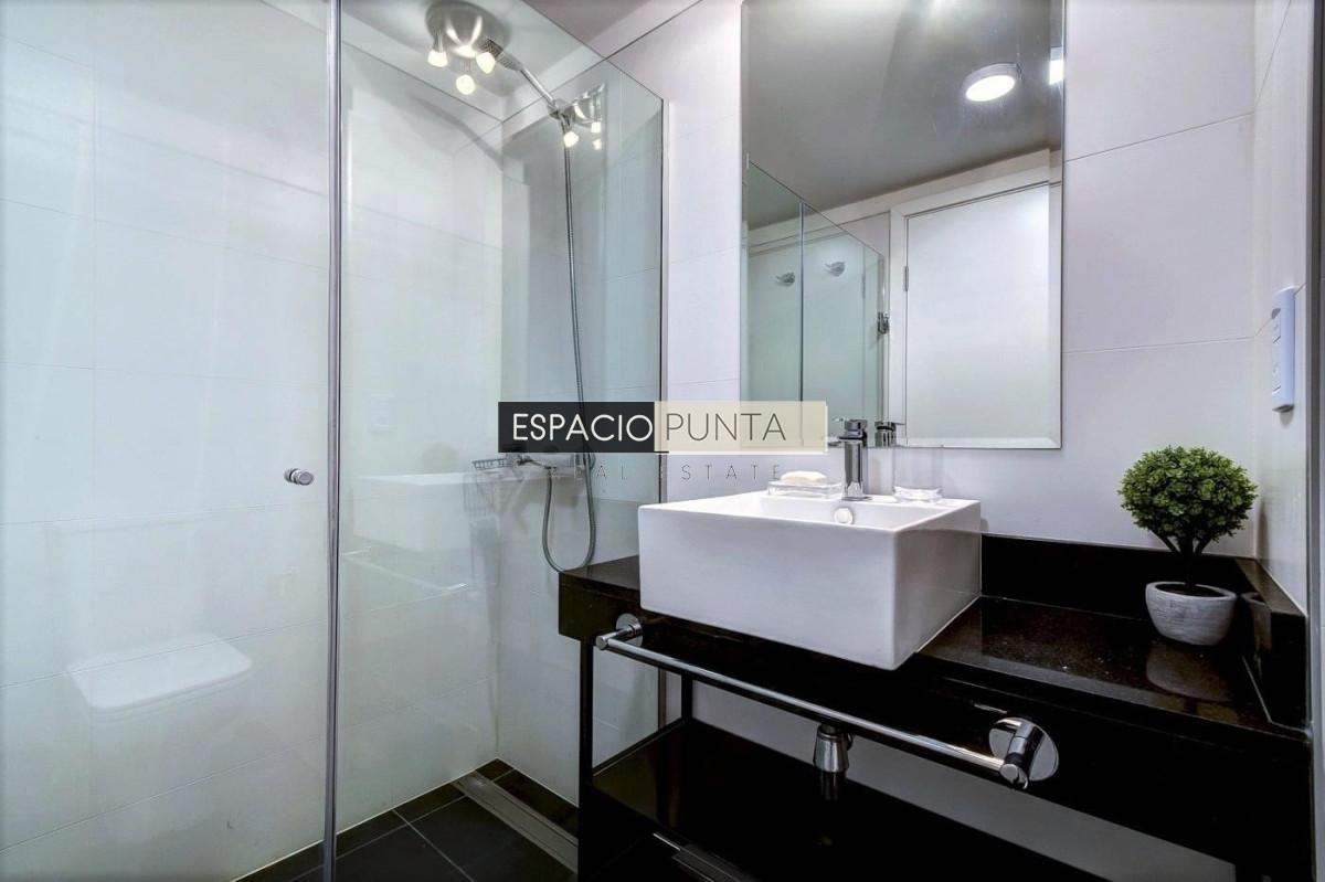 Apartamento ID.1280 - Venta y alquiler temporal de apartamento de dos dormitorios en edificio Art Tower, La Pastora, Punta del Este