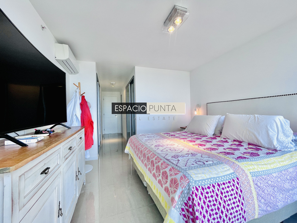Apartamento ID.2294 -  Exclusivo Penthouse de 3 Dormitorios con Vistas panorámicas a Playa Brava, en Venta