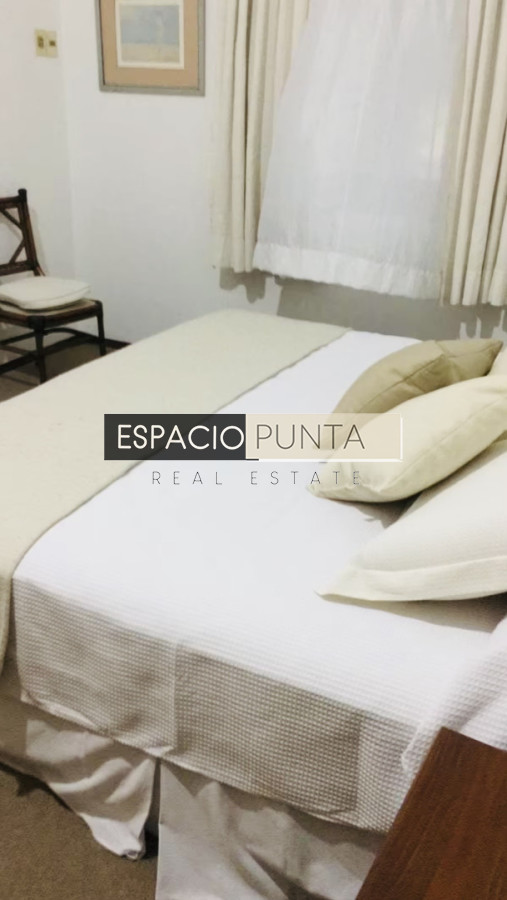 Casa ID.5491 - Gran casa estilo quinta con 5 dormitorios y piscina climatizada en Rincón del Indio a pasos de la playa 