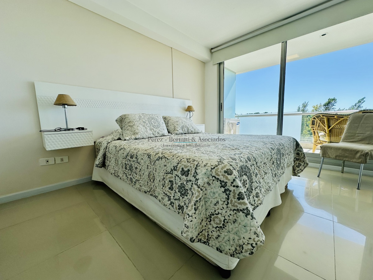 Apartamento ID.237 - Moderno Apartamento de dos Dormitorios sobre Roosevelt en Venta