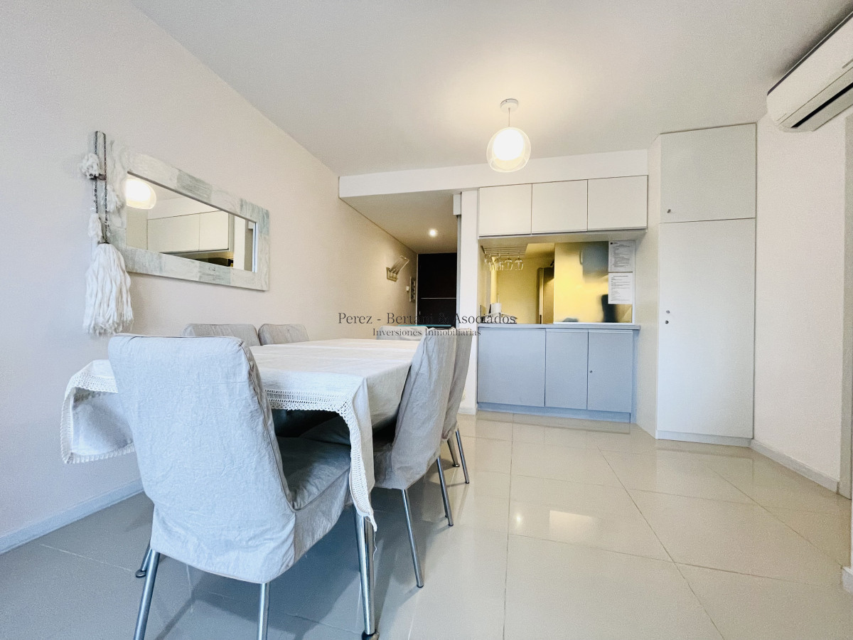 Apartamento ID.237 - Moderno Apartamento de dos Dormitorios sobre Roosevelt en Venta